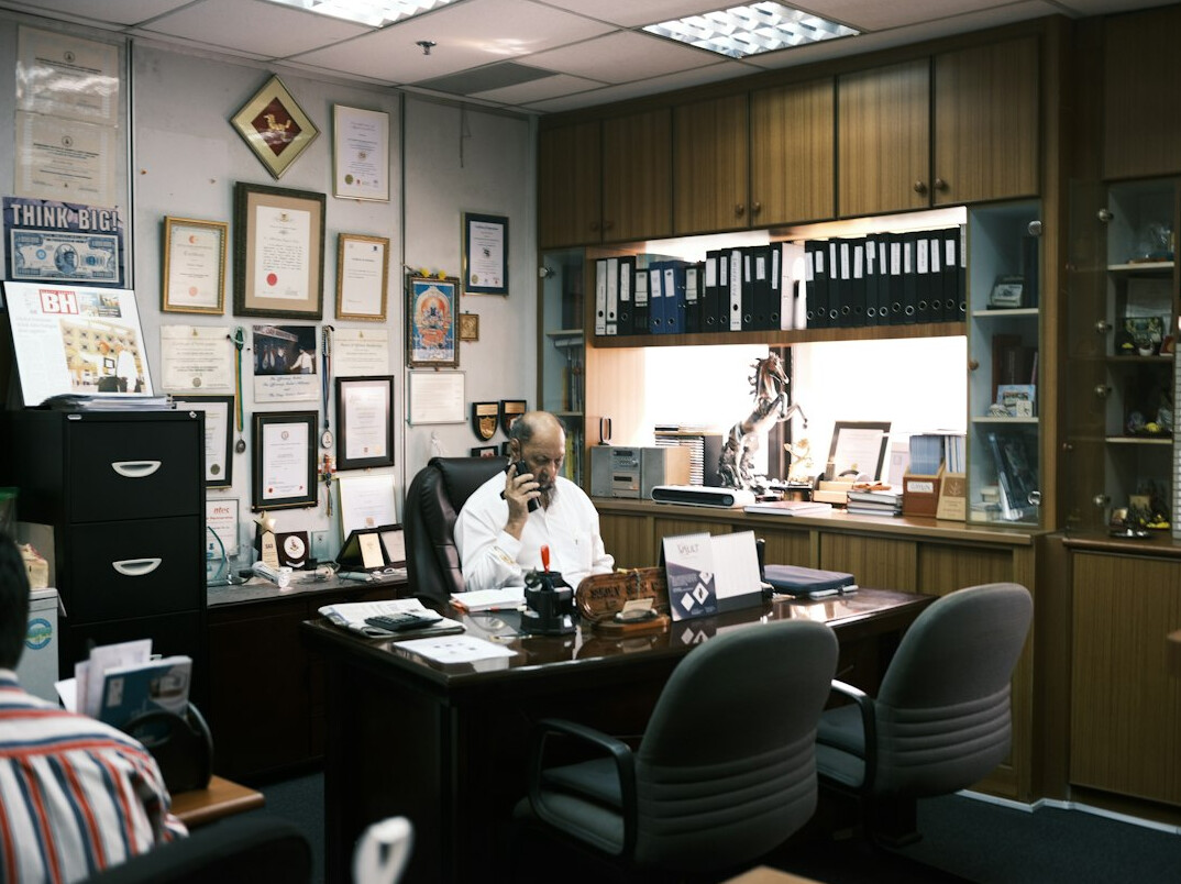 modern office research